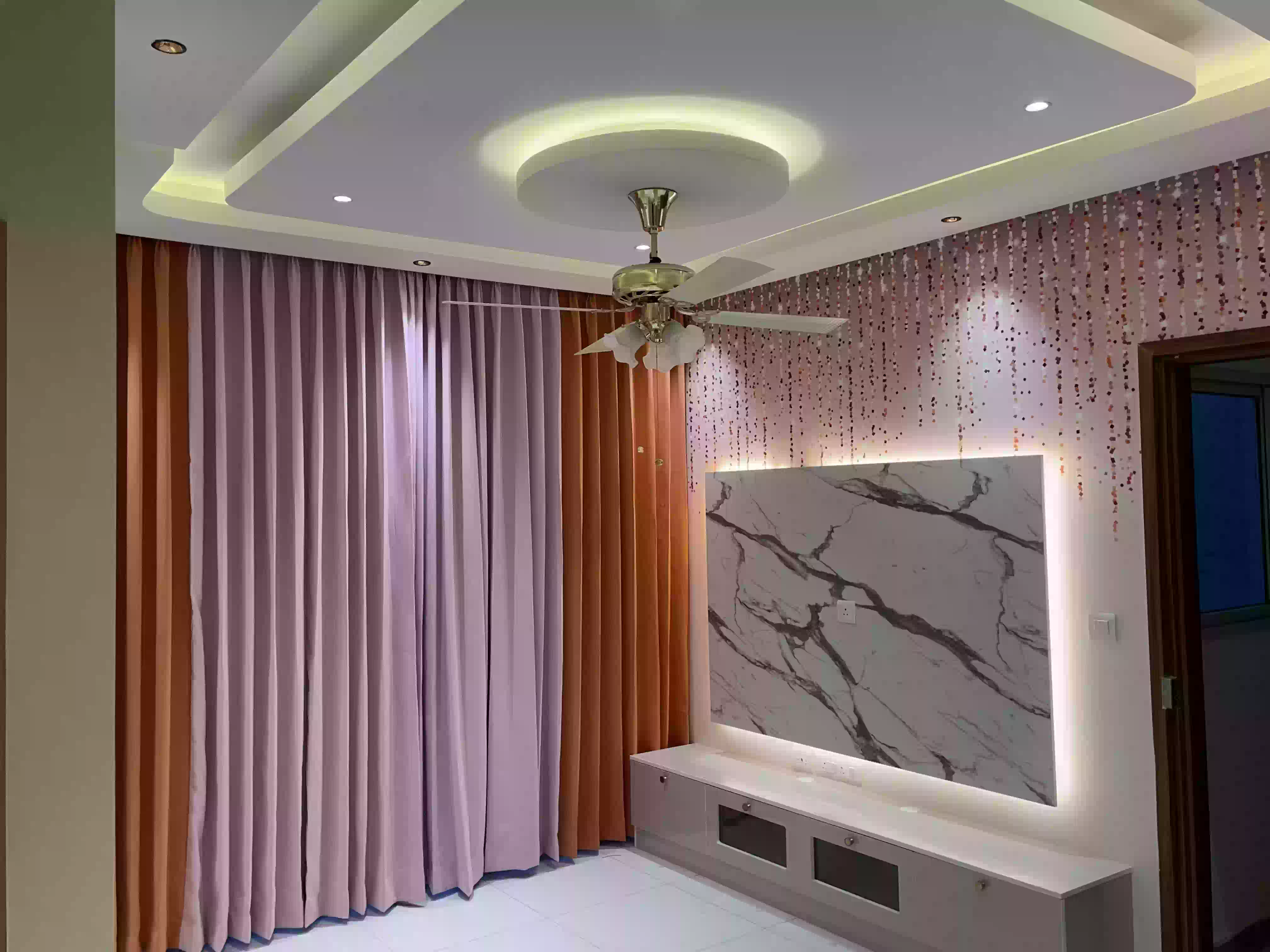 S A Interiors wallpapers and cutains